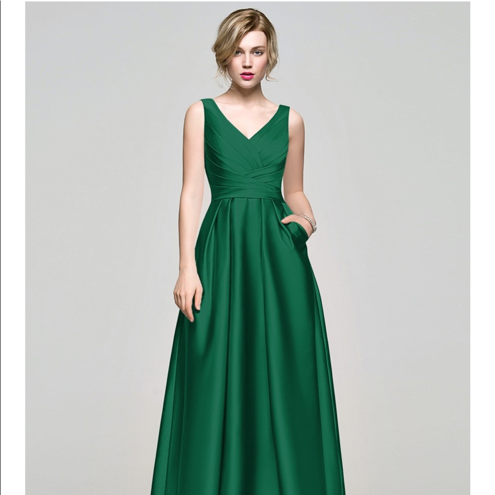 A-Line V-neck Satin Bridesmaid Dress w/ Pockets